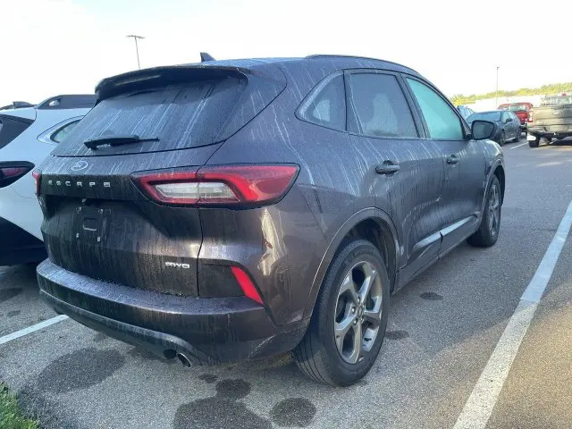 2023 Ford Escape - $25,700