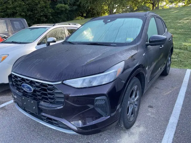 2023 Ford Escape - $25,700