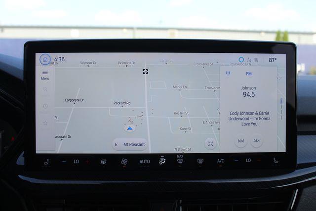 2024 Ford Escape ST-Line — photo 1 of 12