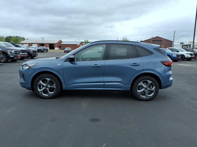 2024 Ford Escape ST-Line — photo 1 of 12
