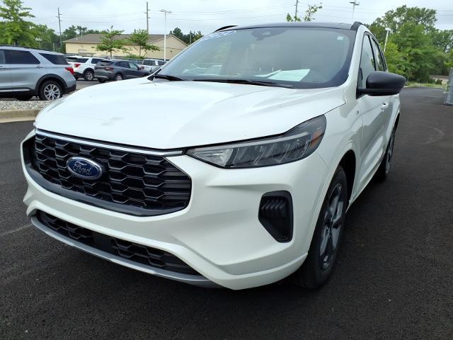 2024 Ford Escape - $25,898