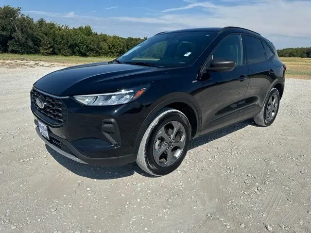 2025 Ford Escape - $21,700