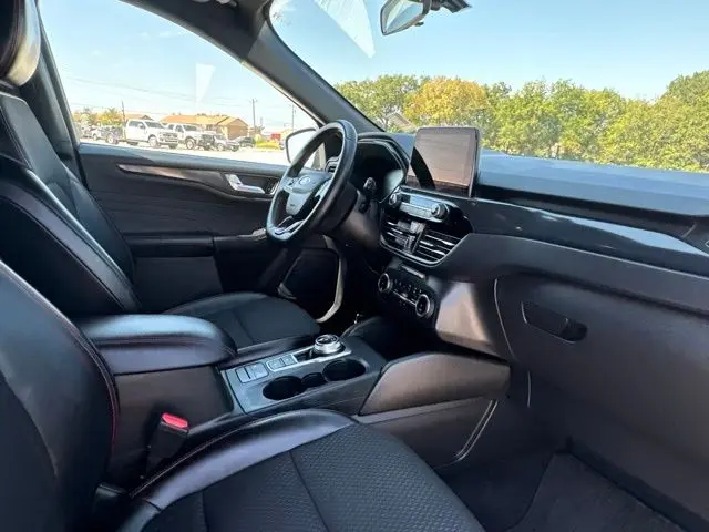 2025 Ford Escape - $21,700