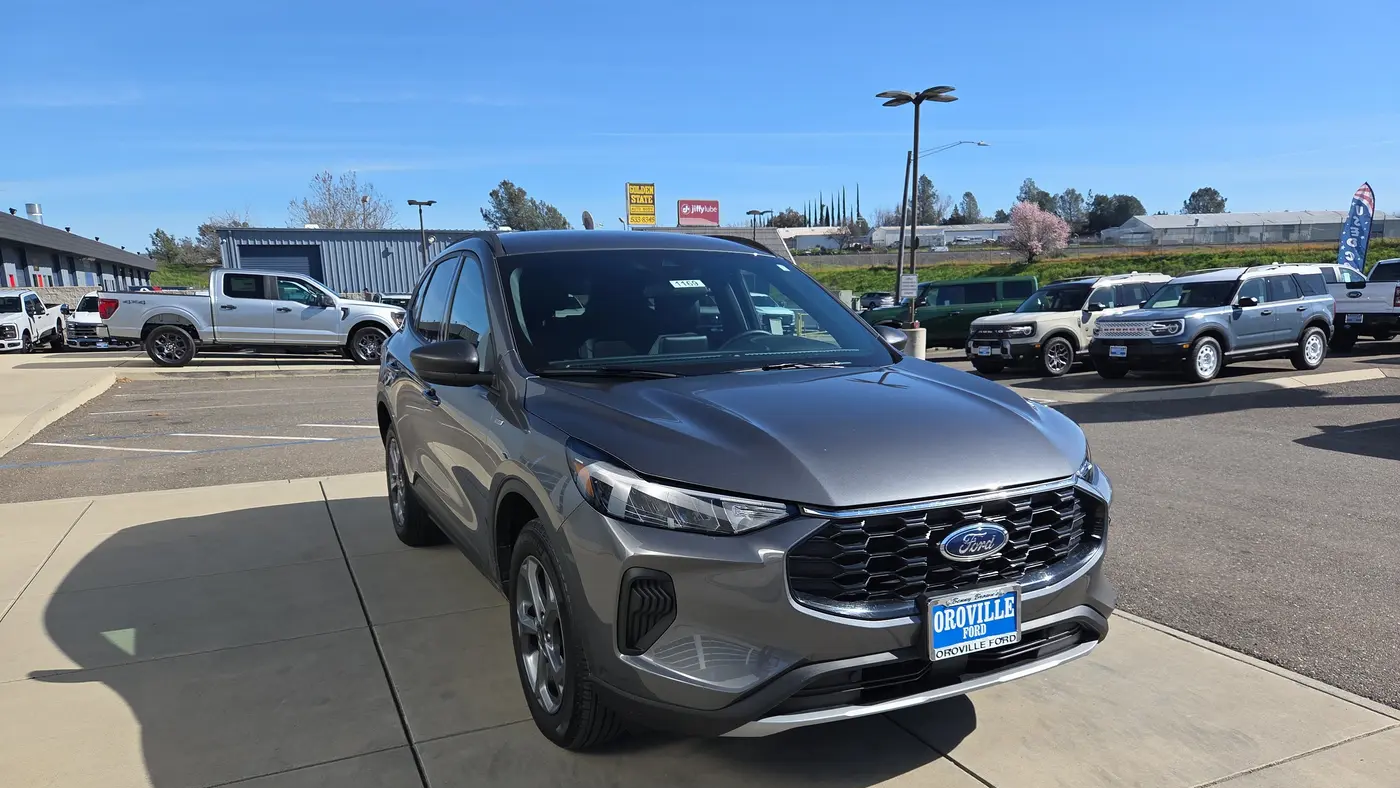 2025 Ford Escape ST-Line
