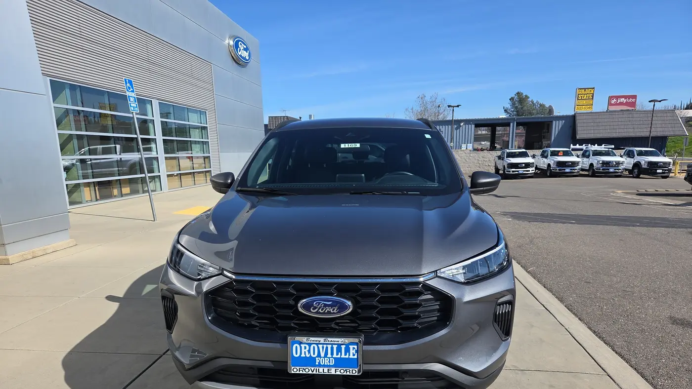 2025 Ford Escape ST-Line
