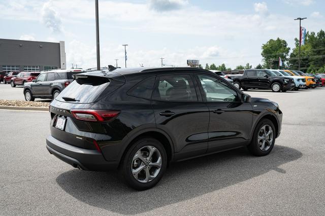 2025 Ford Escape - $24,957