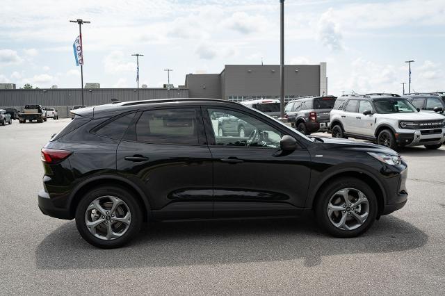2025 Ford Escape - $24,957