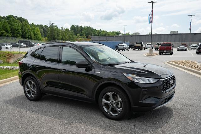 2025 Ford Escape - $24,957