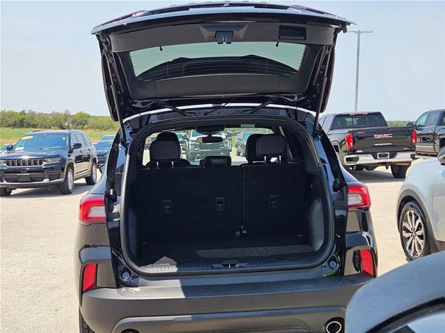 2025 Ford Escape - $25,470