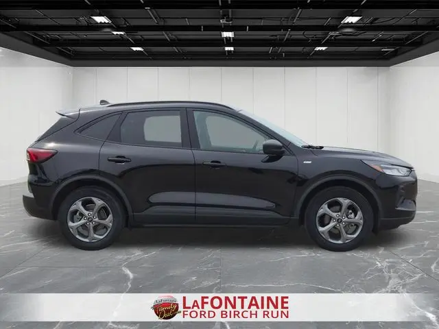 2026 Ford Escape - $27,500