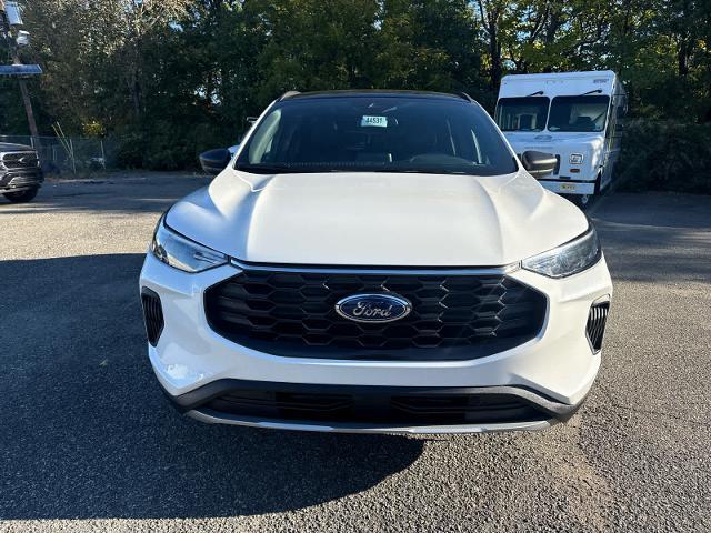 2026 Ford Escape - $33,999