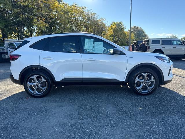 2026 Ford Escape - $33,999
