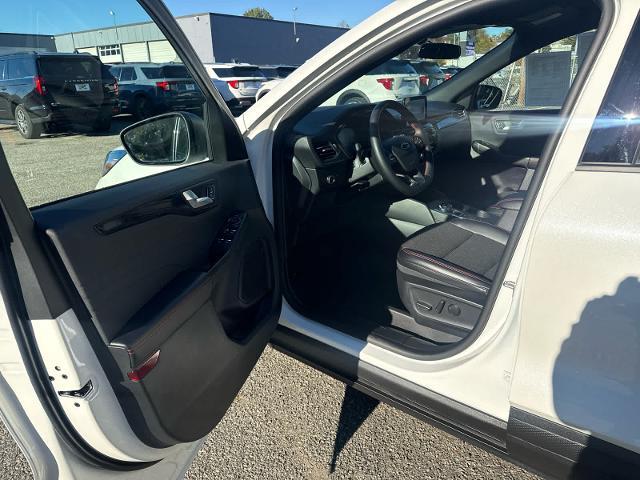 2026 Ford Escape - $33,999