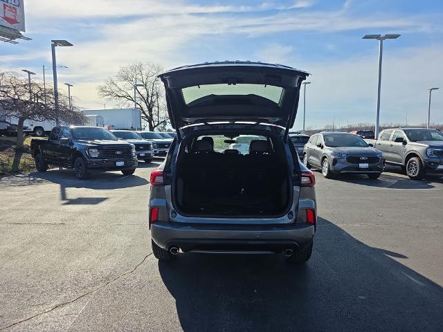 2023 Ford Escape - $25,369