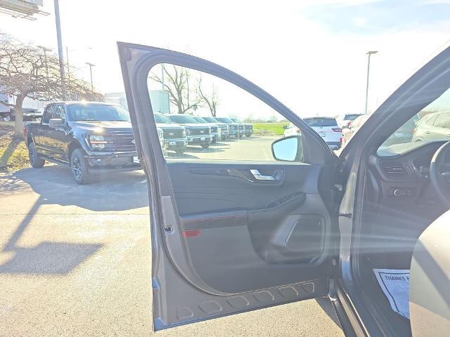 2023 Ford Escape - $25,369
