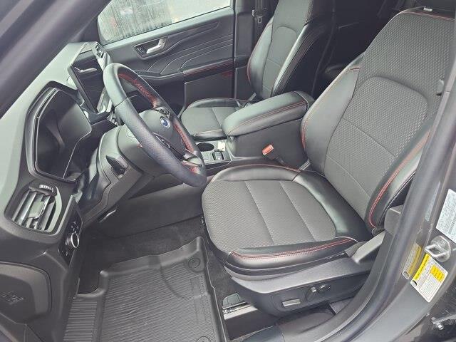 2024 Ford Escape - $27,490