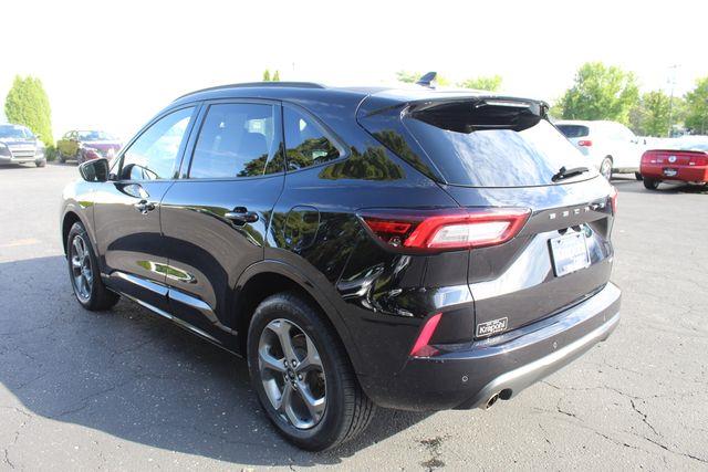 2024 Ford Escape - $21,745