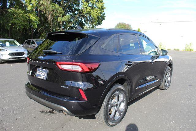2024 Ford Escape - $21,745