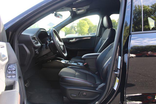 2024 Ford Escape - $21,745