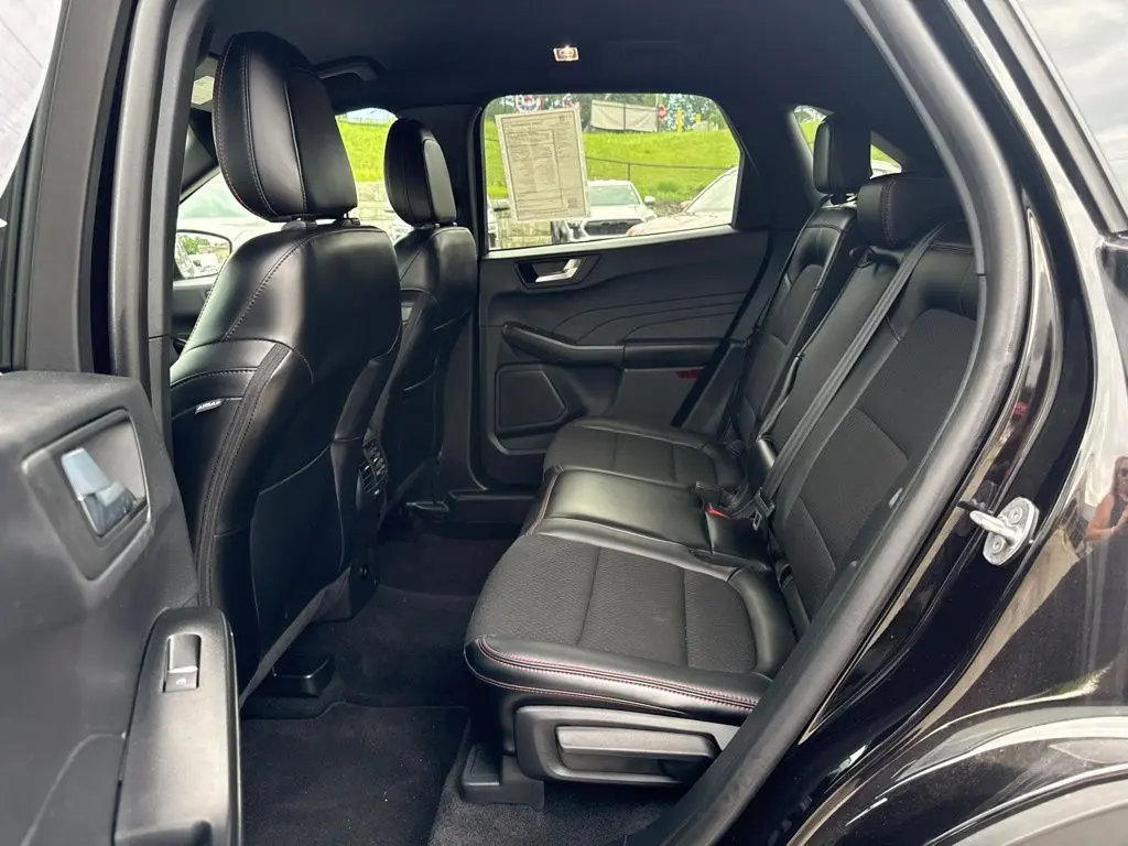2025 Ford Escape - $23,599