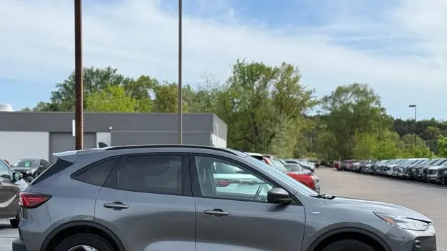2025 Ford Escape ST-Line