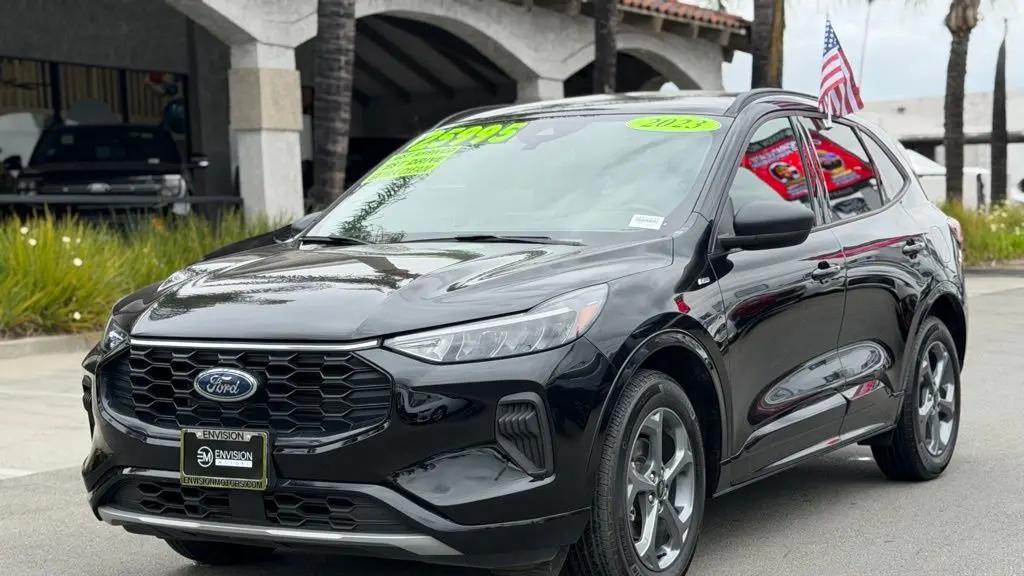 2023 Ford Escape ST-Line