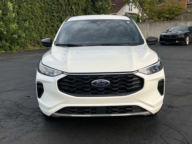 2023 Ford Escape - $23,750