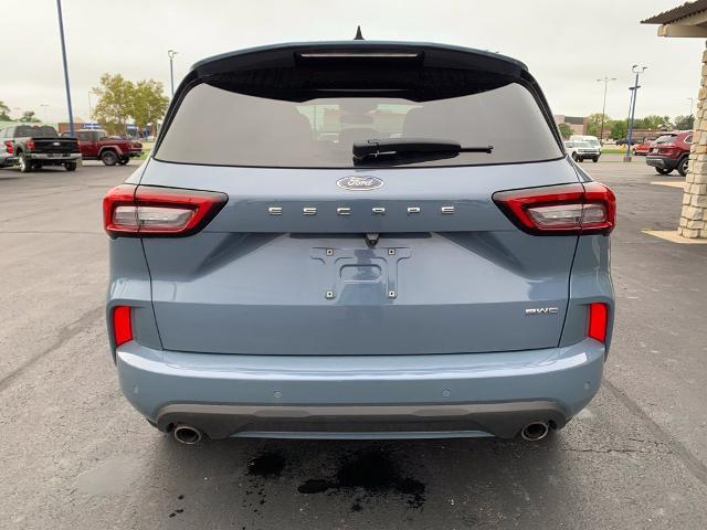 2023 Ford Escape - $21,559