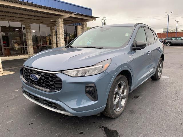 2023 Ford Escape - $21,559