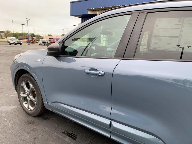 2023 Ford Escape - $21,559