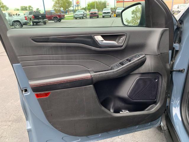 2023 Ford Escape - $21,559