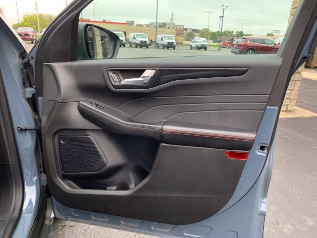 2023 Ford Escape - $21,559