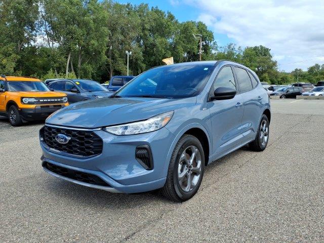 2024 Ford Escape - $25,000