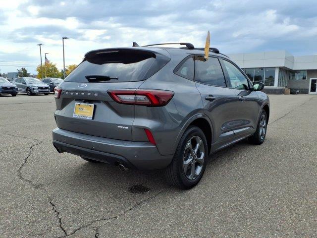 2024 Ford Escape - $24,700