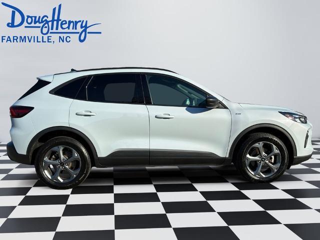 2025 Ford Escape - $20,995