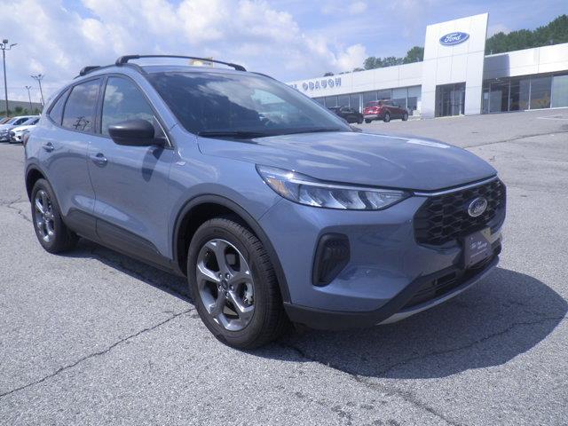2025 Ford Escape - $27,500