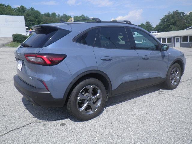 2025 Ford Escape - $27,500