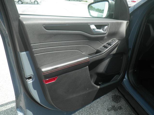 2025 Ford Escape - $27,500