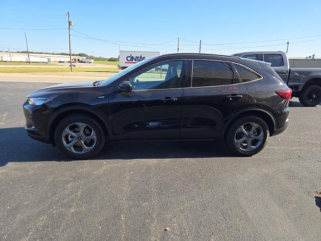 2025 Ford Escape - $30,900