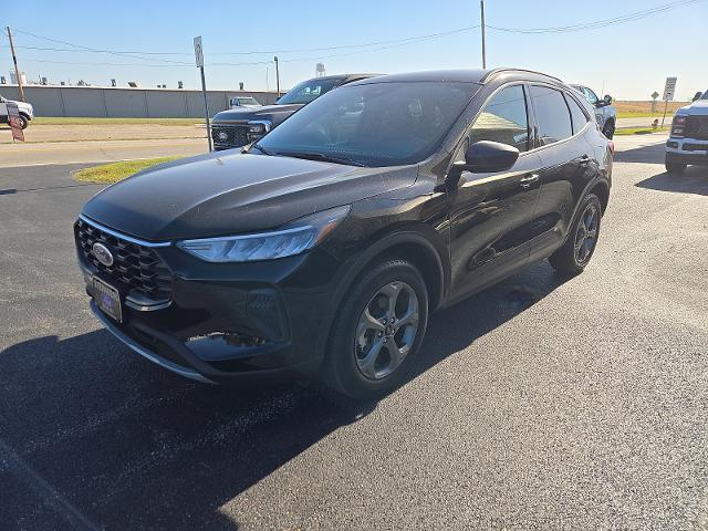 2025 Ford Escape - $30,900
