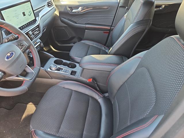 2025 Ford Escape - $30,900