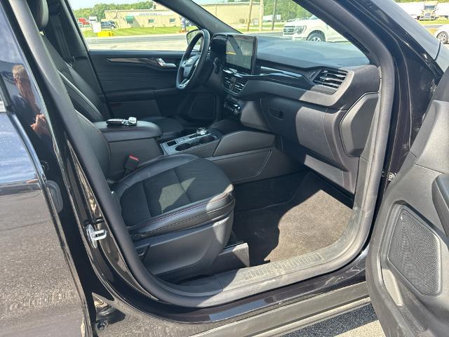 2025 Ford Escape - $26,995