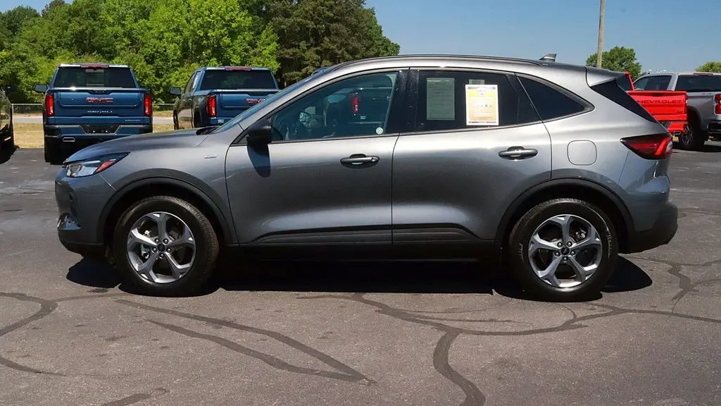 2025 Ford Escape ST-Line