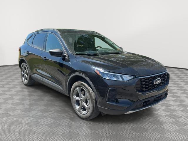 2026 Ford Escape - $27,250
