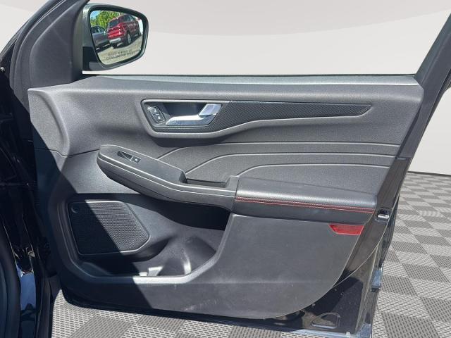 2026 Ford Escape - $28,600