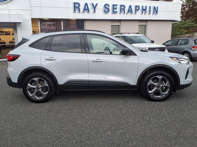 2026 Ford Escape - $26,595
