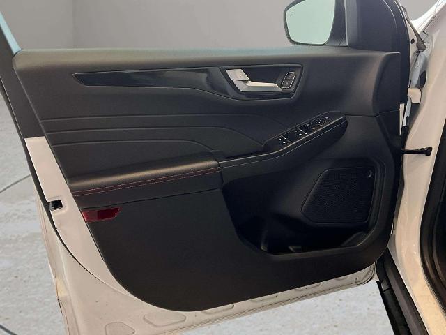 2023 Ford Escape - $22,600