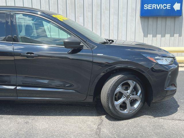 2023 Ford Escape - $24,888