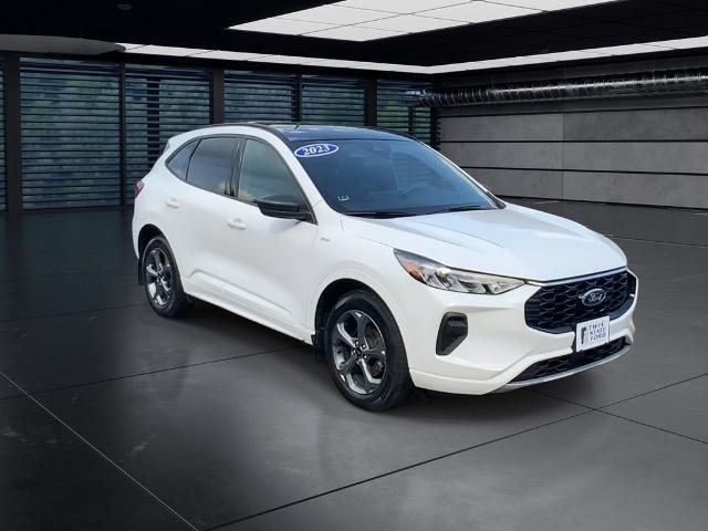 2023 Ford Escape - $28,495