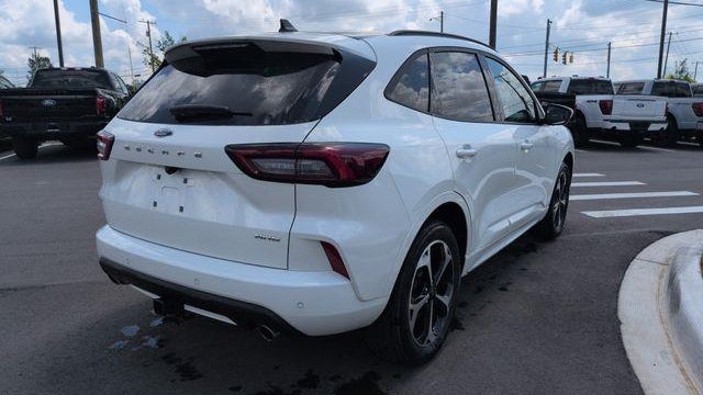 2024 Ford Escape ST-Line Select